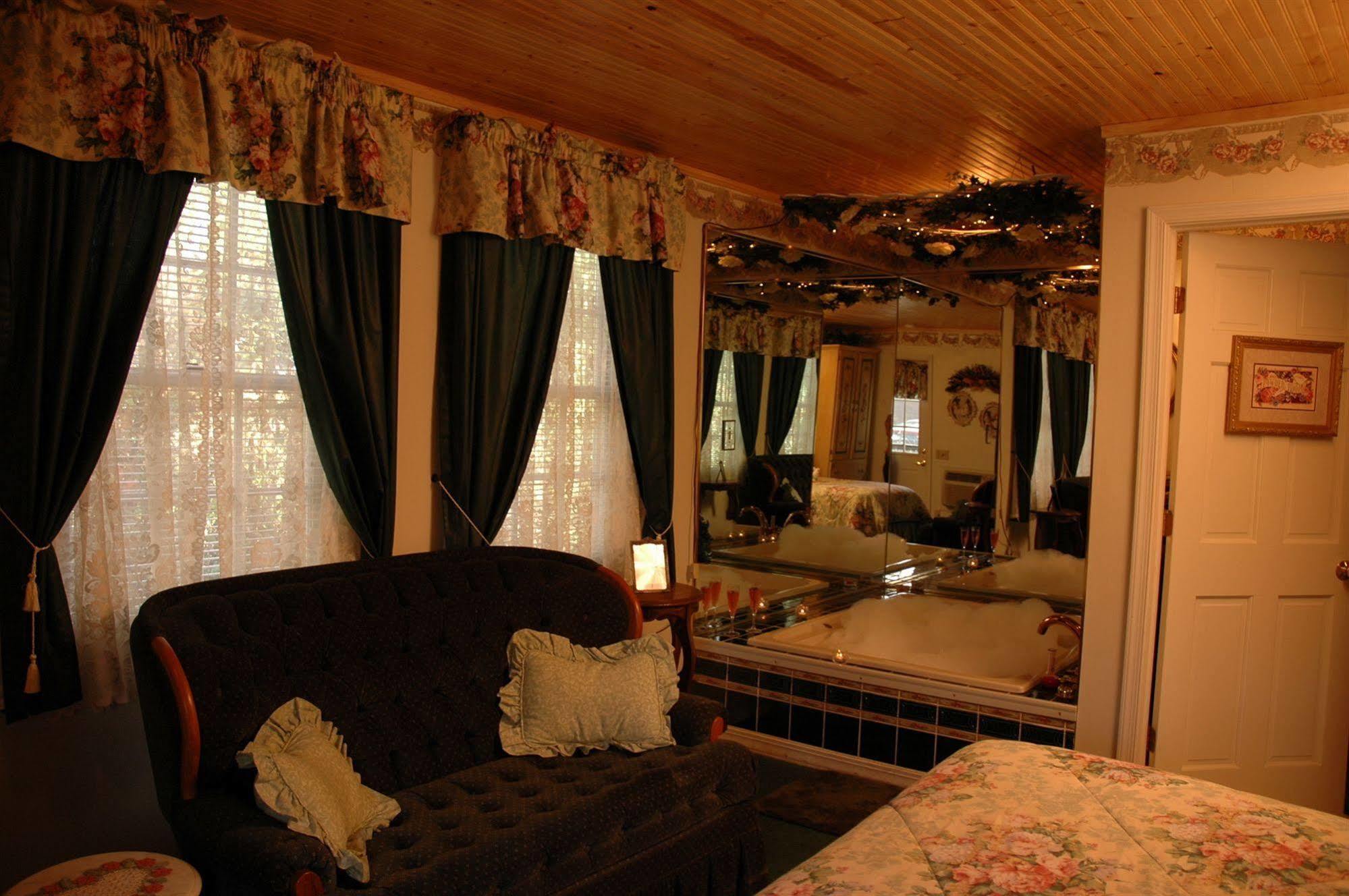 Lazy Cloud Bed & Breakfast Williams Bay ภายนอก รูปภาพ