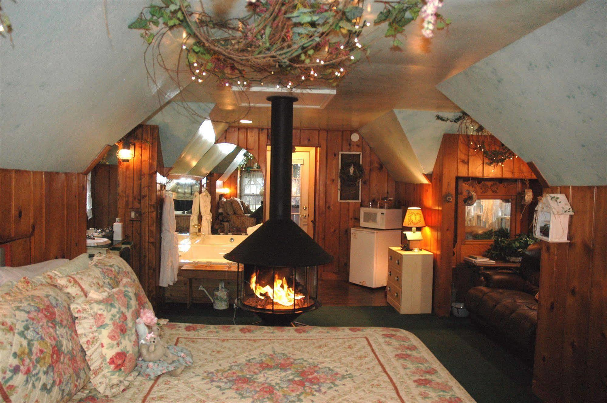 Lazy Cloud Bed & Breakfast Williams Bay ภายนอก รูปภาพ