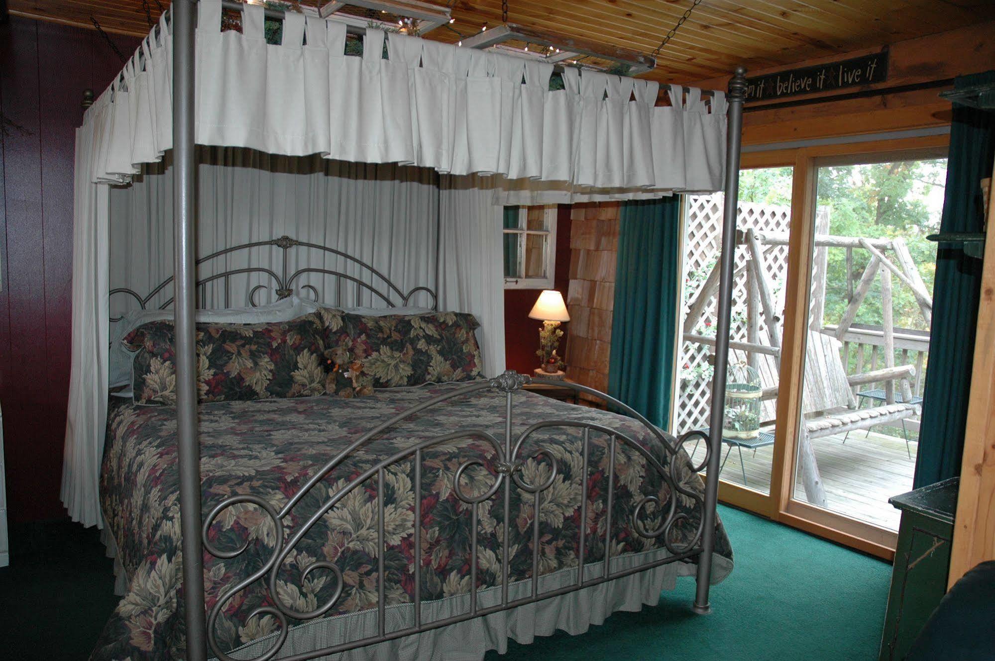 Lazy Cloud Bed & Breakfast Williams Bay ภายนอก รูปภาพ