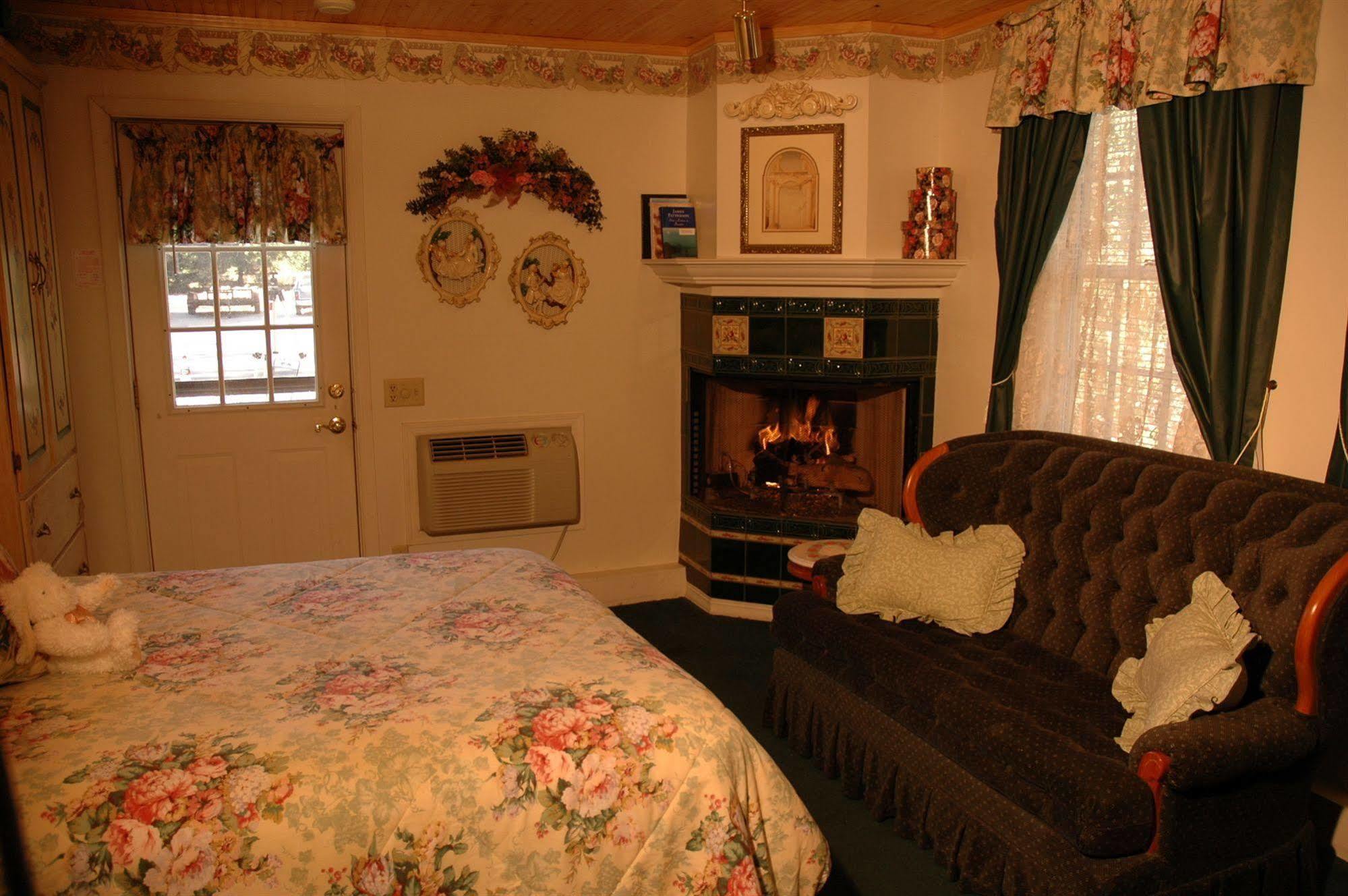 Lazy Cloud Bed & Breakfast Williams Bay ภายนอก รูปภาพ
